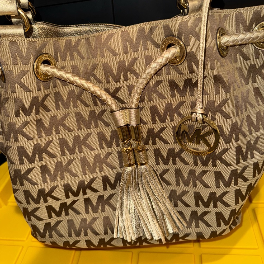 Authentic Michael Kors Brown and Gold Women's Bag